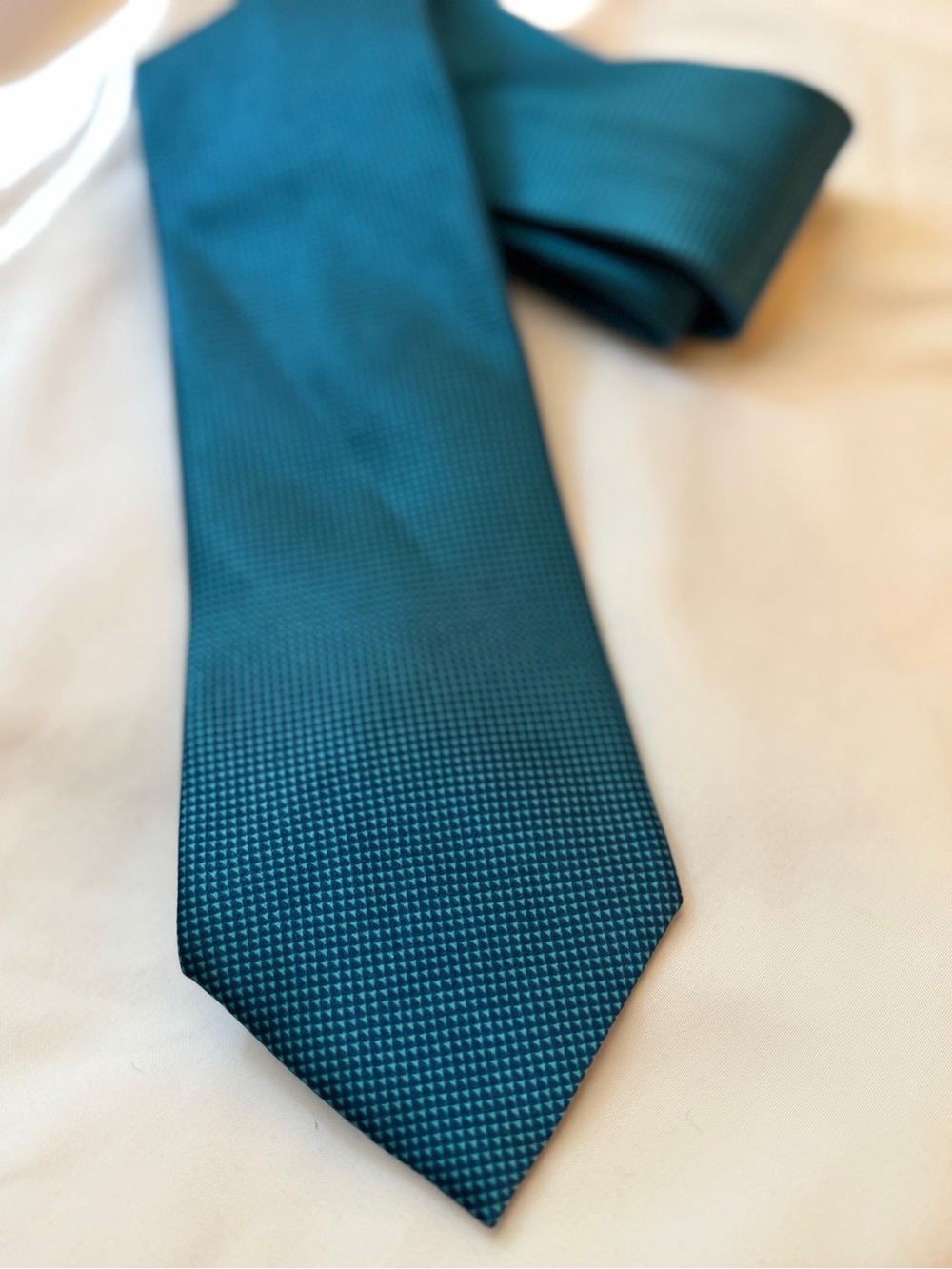 Brioni 100% Silk Hand Made in Italy